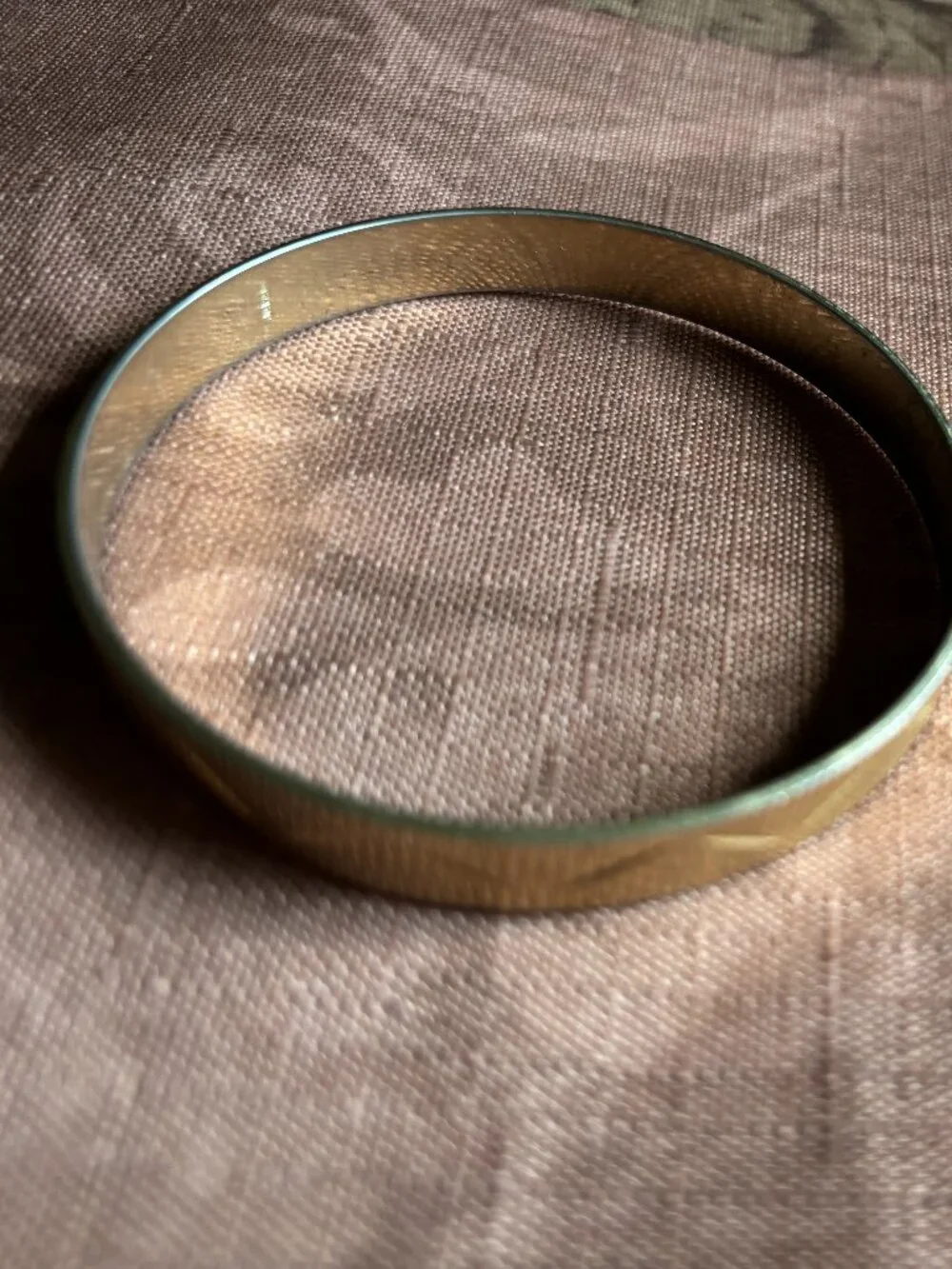 Vintage 1960s Florentine Finish Geometric Gold Tone Stackable Bangle